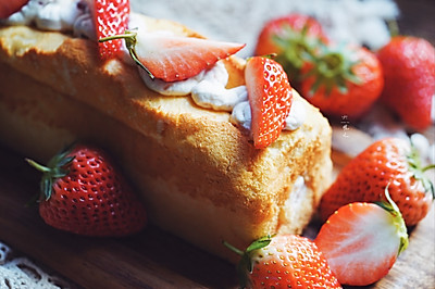 北海道草莓雪藏天堂蛋糕