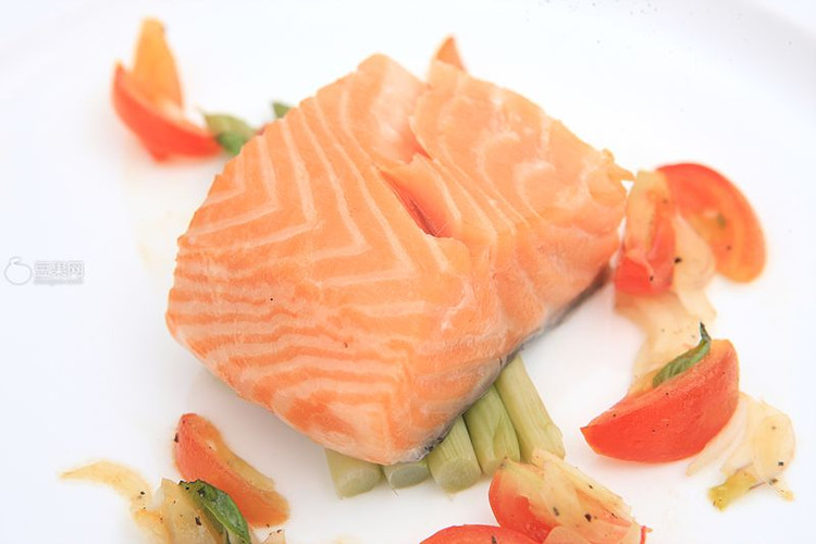 普罗旺斯油封三文鱼—《顶级厨师》参赛作品的做法