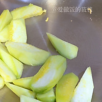 丝瓜豆腐鸡蛋汤‼️低脂低卡，美容养颜。的做法图解3