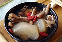 【冬季养生汤】鸡脚花生汤的做法