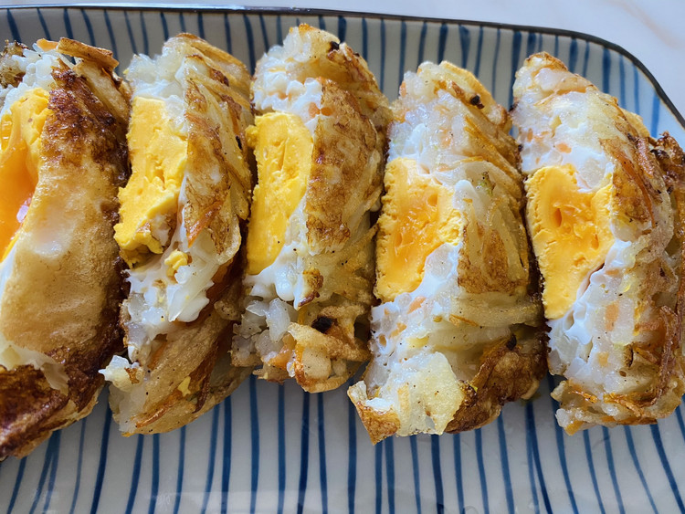 土豆丝鸡蛋饼的做法