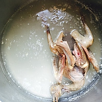 松茸炖乳鸽的做法图解3