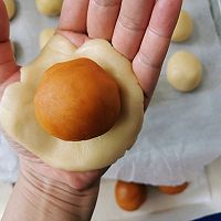 #味达美星厨X小厨中秋团圆宴#金沙奶黄咸蛋月饼的做法图解12