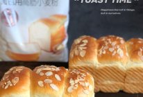 面包日记丨蔓越莓椰蓉吐司#爱好组-高筋#的做法