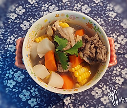 玉米山药羊肉汤「吃它」的做法