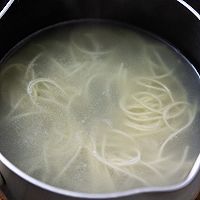 简单快手葱油拌面的做法图解7