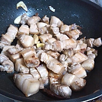 红烧肉炖土豆的做法图解3