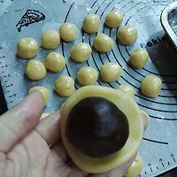 广式月饼（咸蛋黄月饼）的做法图解11