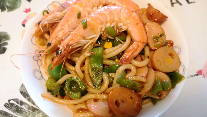 日剧里的美食：大杂烩炒乌冬面