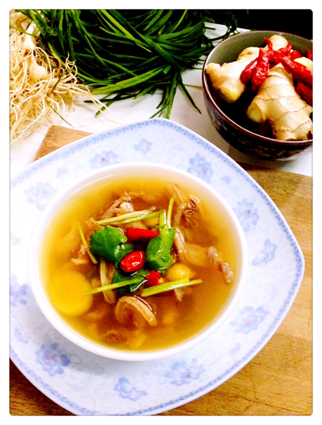 酸辣牛腩汤