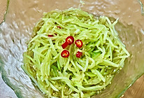 凉拌莴笋丝（酸辣开胃）的做法