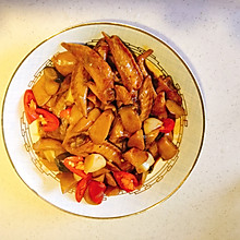 鸡腿菇焖鸡翅尖