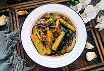 广东下饭菜咸鱼茄子煲的做法