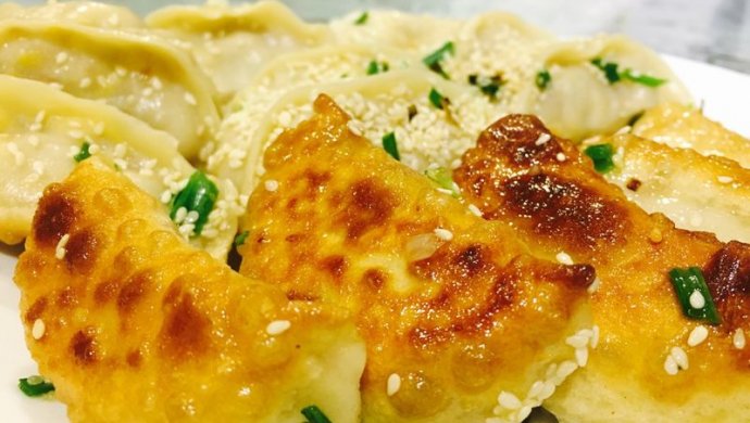 蒲菜鸡蛋饺子