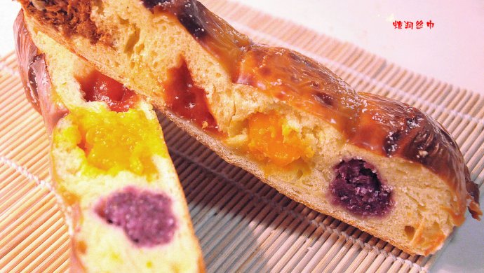 纯手工四味鲜香面包