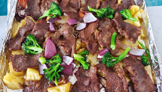红酒菠萝烤牛肉