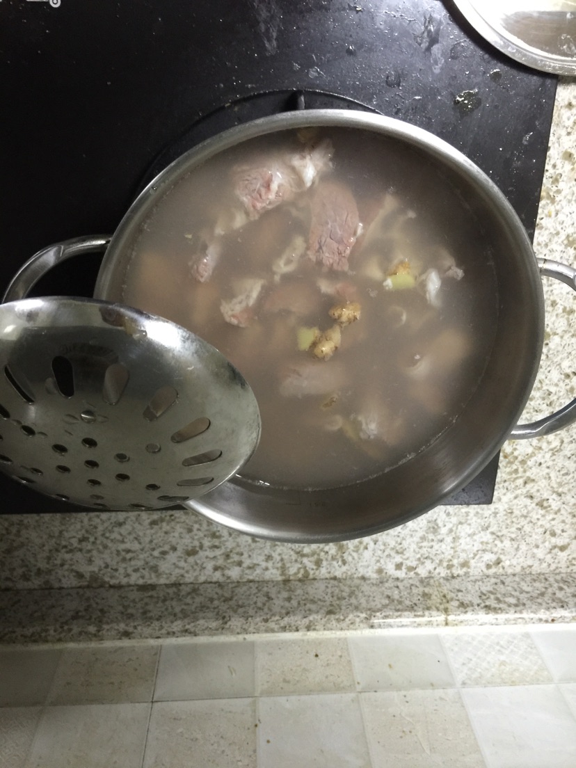 萝卜牛腩的做法图解3