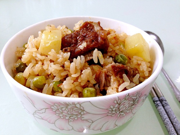 时节-夏至的豌豆排骨糯米饭