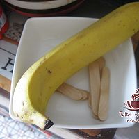 香蕉巧克力小冰棍的做法图解1