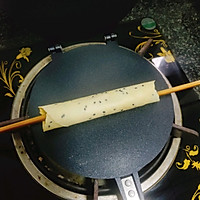 #甜蜜暖冬，“焙”感幸福#酥脆浓香黑芝麻蛋卷的做法图解15