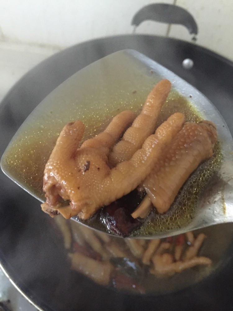 私房脱骨鸡爪的做法图解6