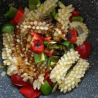 红红火火的～爆炒鱿鱼花！的做法图解6