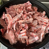 啤酒羊蝎子的做法图解1