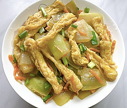#纳福汇轻松喷出美味# 油豆腐焖蒲瓜的做法