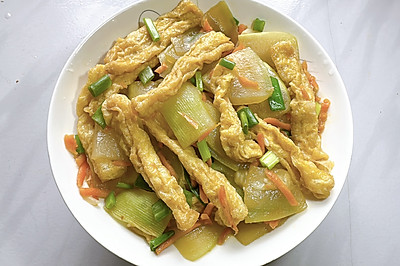 油豆腐焖蒲瓜