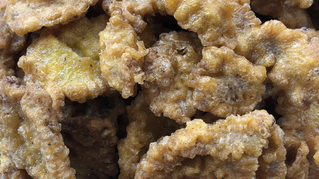 金灿灿的炸酥肉的做法