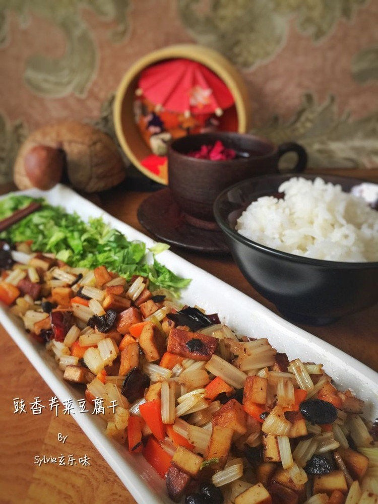 豉香芹菜豆腐干的做法