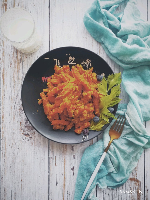 咸蛋黄焗红薯条（家庭版快手菜）