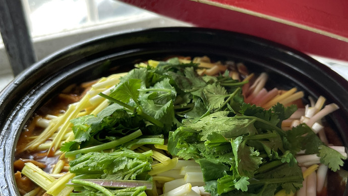 白菜豆腐砂锅煲