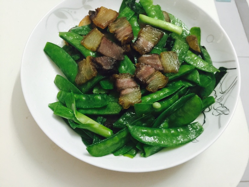 腊肉炒荷兰豆