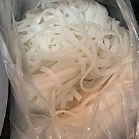 牛肉芥兰湿炒粿条/河粉的做法图解1
