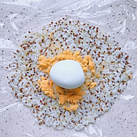 剩饭好去处—蜜桃鸡蛋饭团的做法图解10