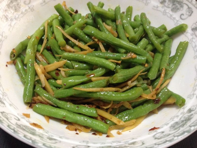 仔姜豆角的做法