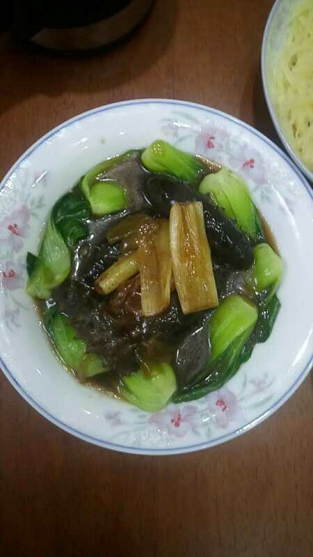 Braised sea cucumber with Scallion