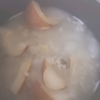 适合夏天喝的老黄瓜猪骨汤的做法图解2