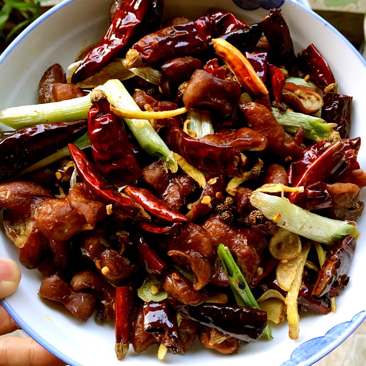 辣子肥肠（火爆肥肠）