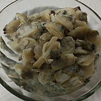 蛤蜊煎蛋的做法图解1