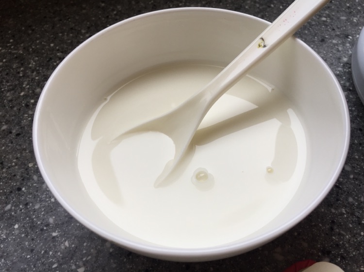 蛋黄椰蓉球的做法图解5