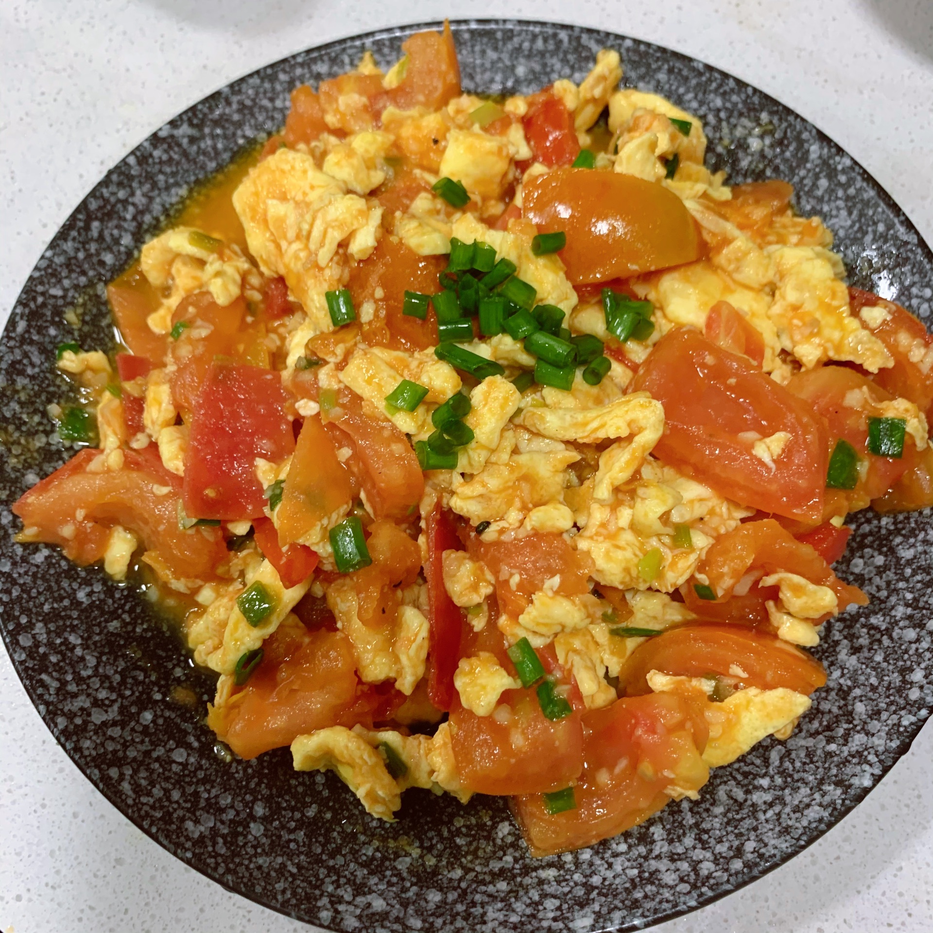 西红柿炒鸡蛋,西红柿炒鸡蛋的家常做法 - 美食杰西红柿炒鸡蛋做法大全