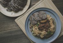 一份简单的牛肉凉面的做法