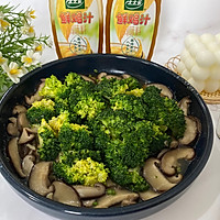 #鸡汁入家宴 感恩正当“食”#鸡汁香菇西兰花的做法图解8