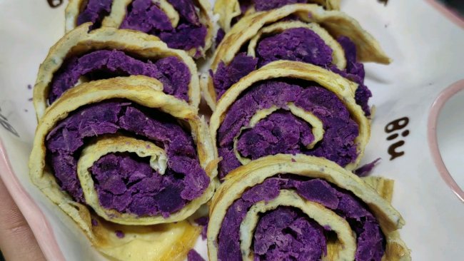 减脂紫薯鸡蛋卷的做法