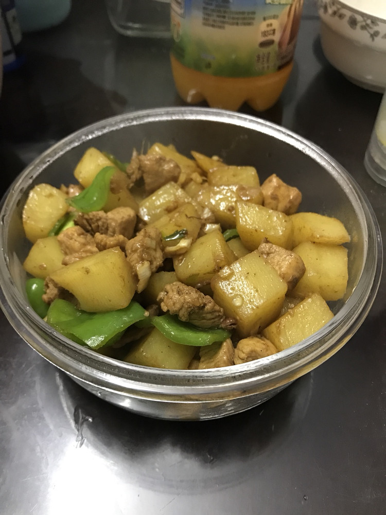 青椒土豆鸡丁的做法