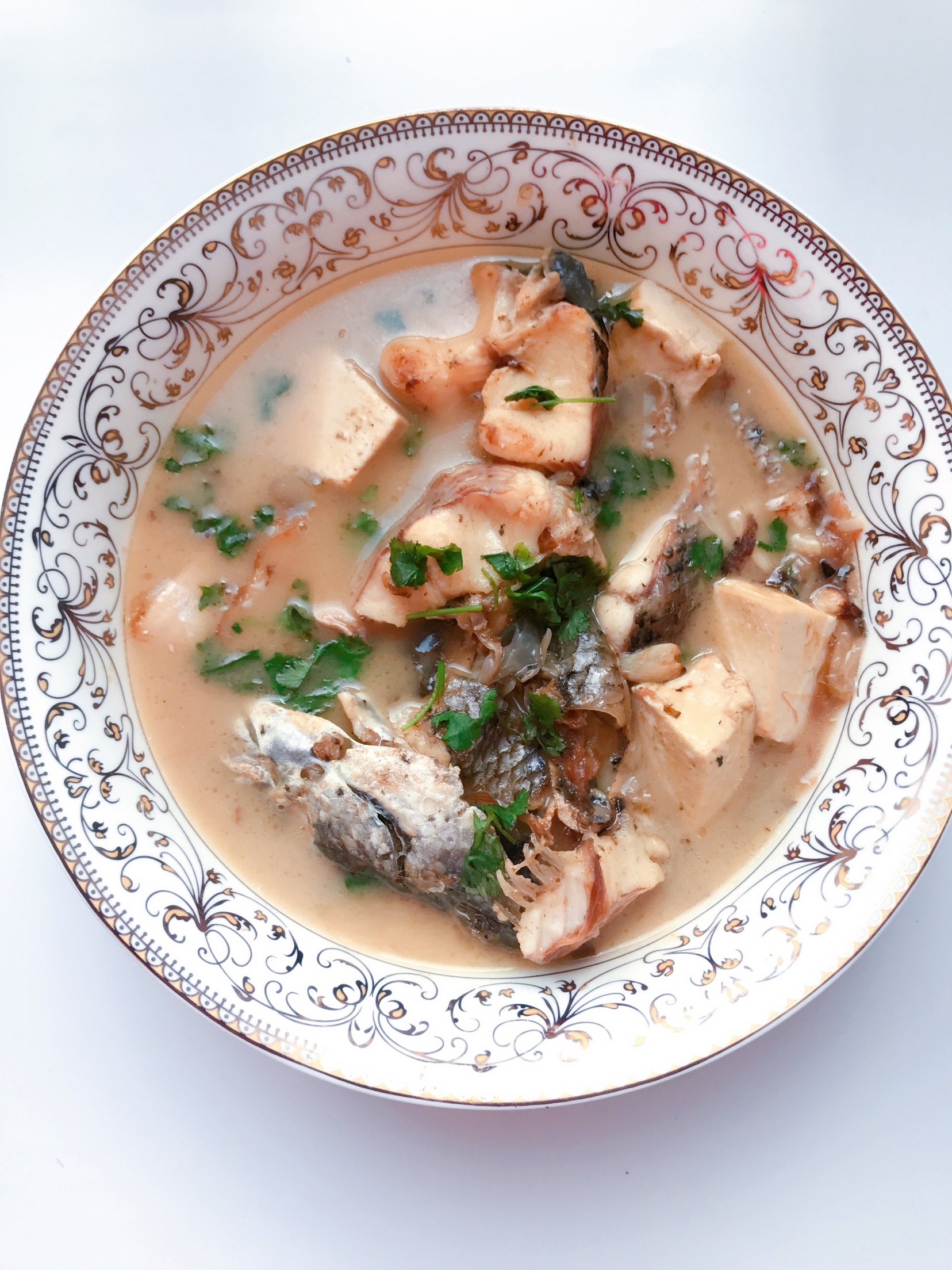 Tofu and black fish soup