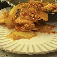 辣白菜炒肉海苔拌饭的做法图解6