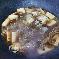 #钟于经典传统味#【红烧小黄鱼炖豆腐】的做法图解4